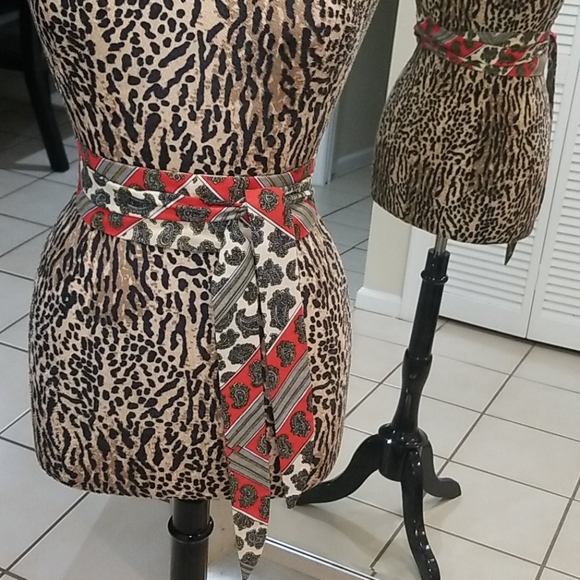 Chessa Davis Vintage Prarie Skirt & Belt - Picture 7 of 14